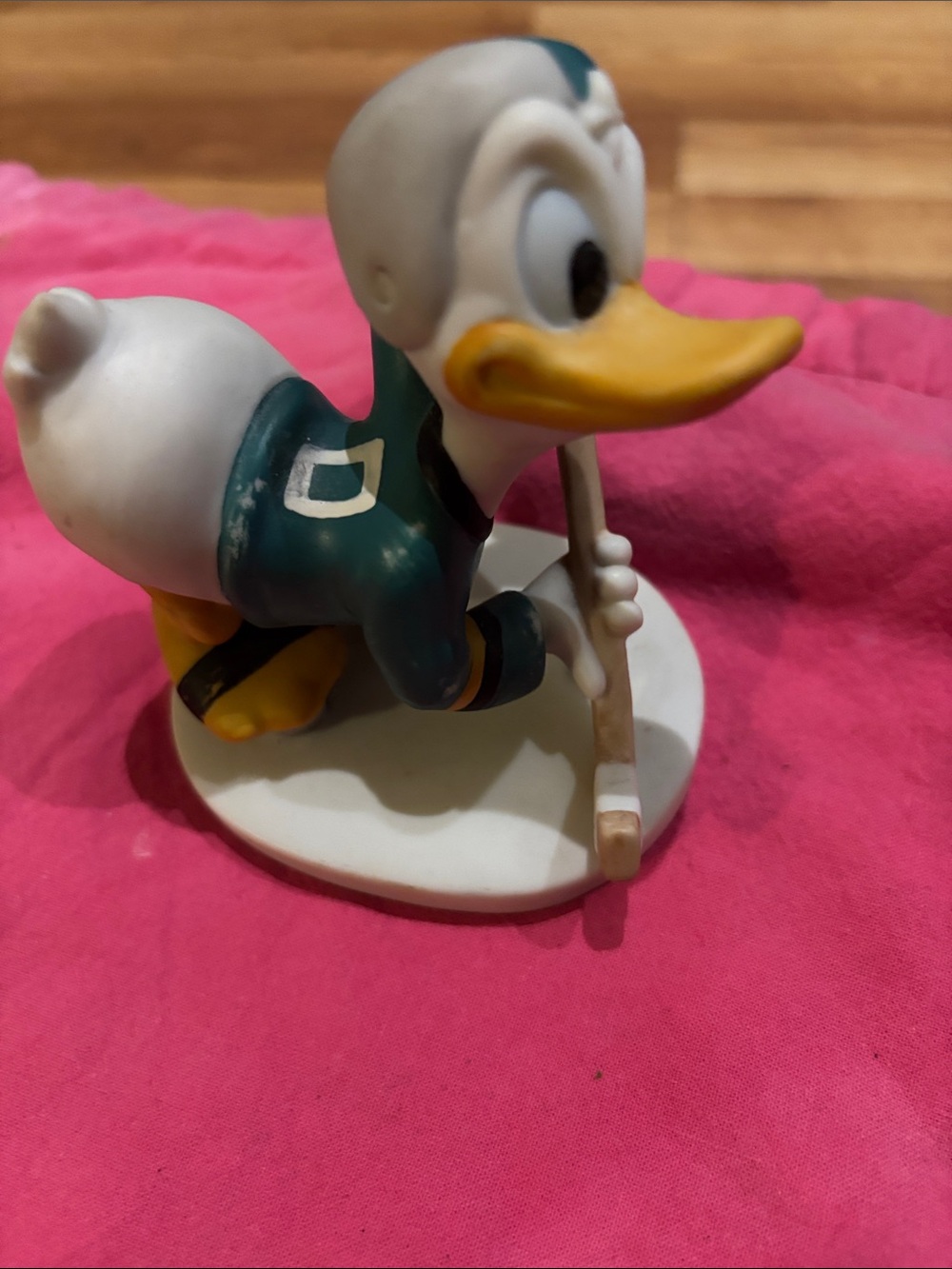Vintage DisneyDonald Duck Hockey Figurine - White & Yellow